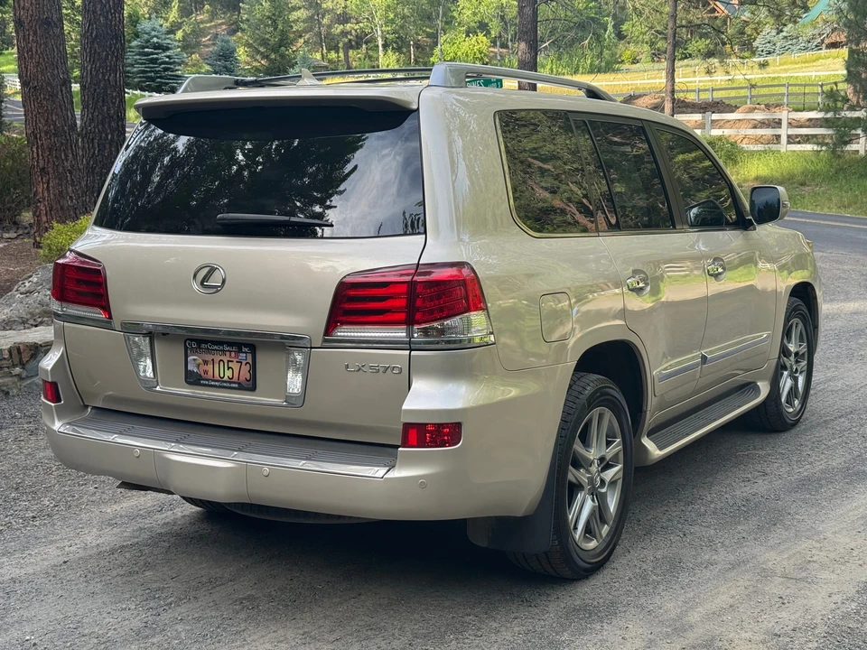 2015 Lexus LX 3rd Gen - Image 13 of 31