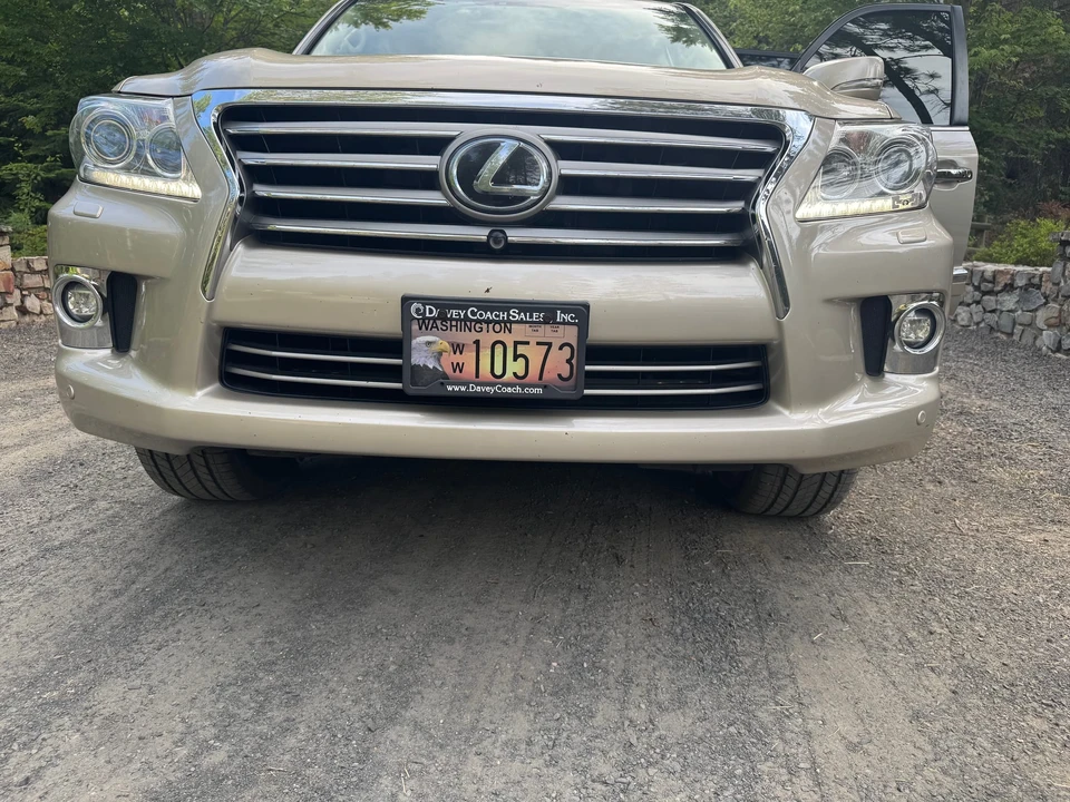 2015 Lexus LX 3rd Gen - Image 25 of 31