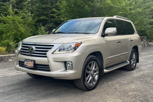 2015 Lexus LX570 Luxury Package