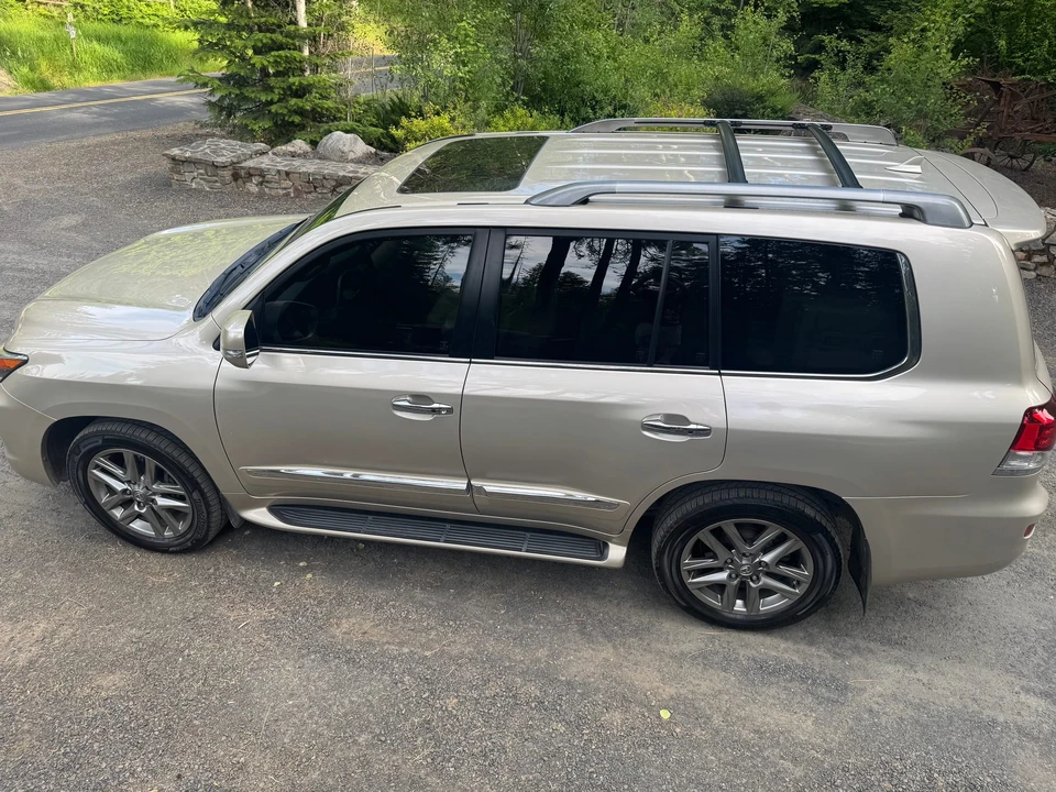 2015 Lexus LX 3rd Gen - Image 9 of 31