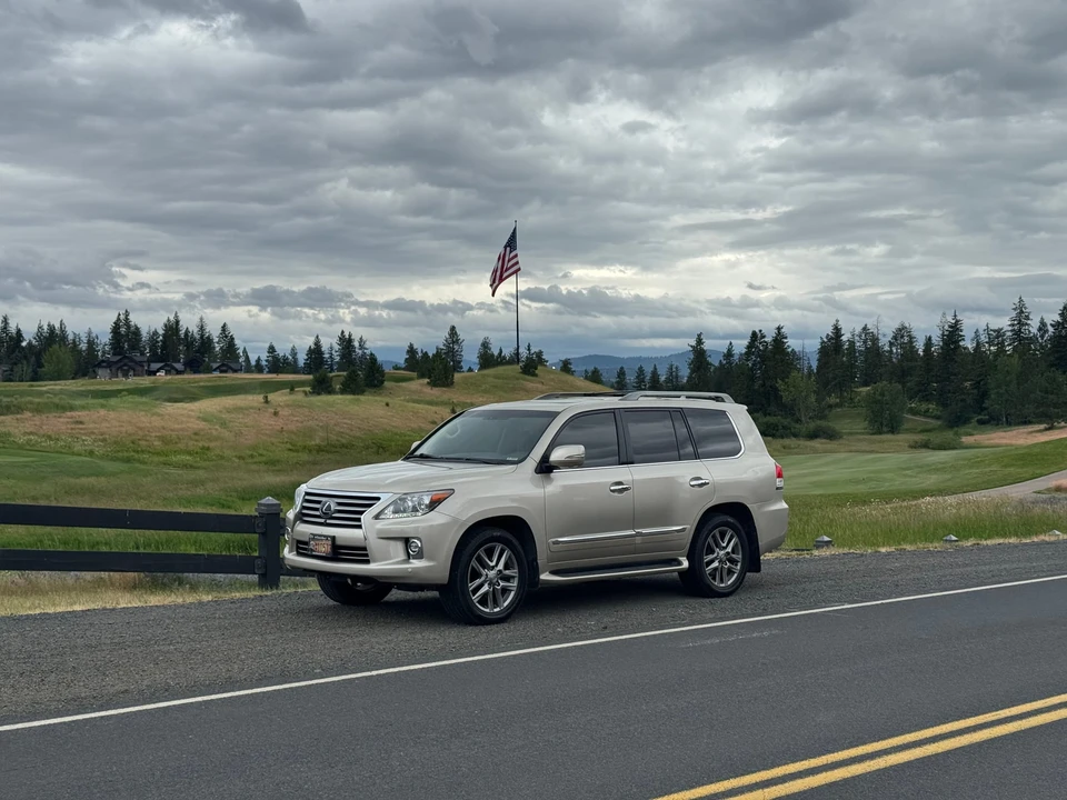2015 Lexus LX 3rd Gen - Image 6 of 31