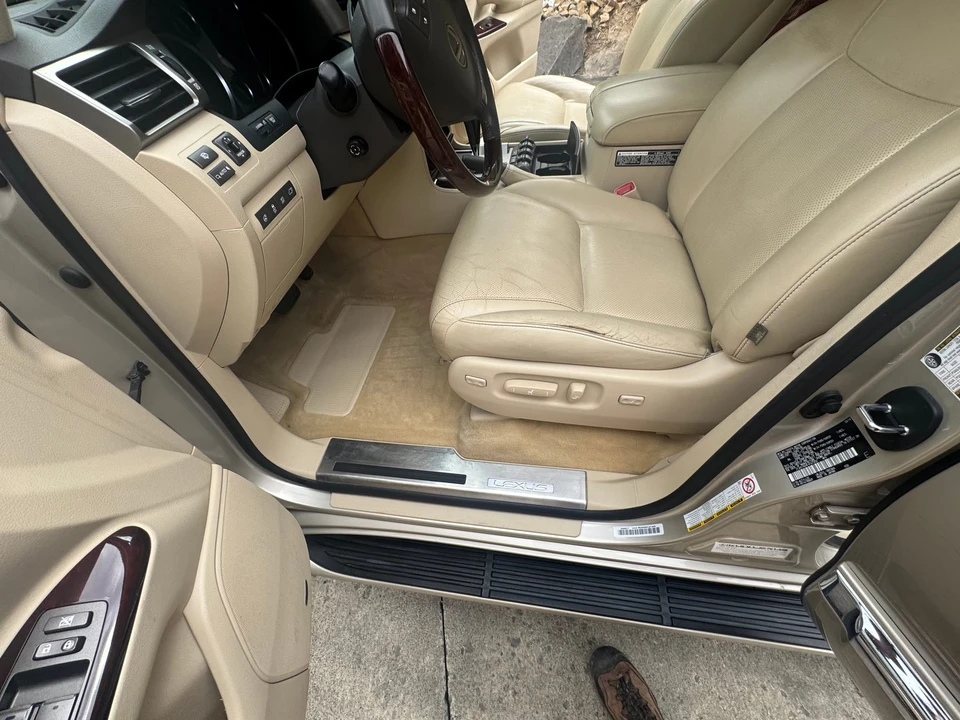 2015 Lexus LX 3rd Gen - Image 31 of 31