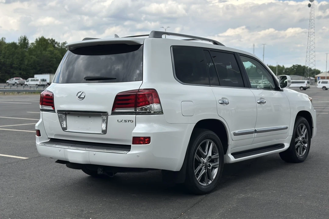 2015 Lexus LX 3rd Gen - Image 6 of 31