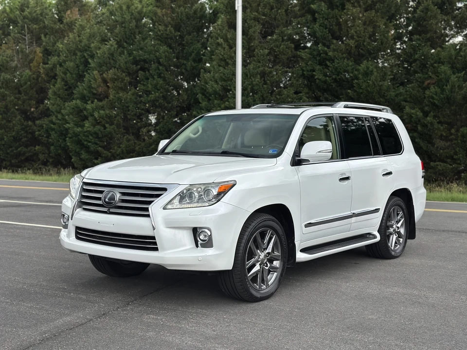 2015 Lexus LX 3rd Gen - Image 2 of 31