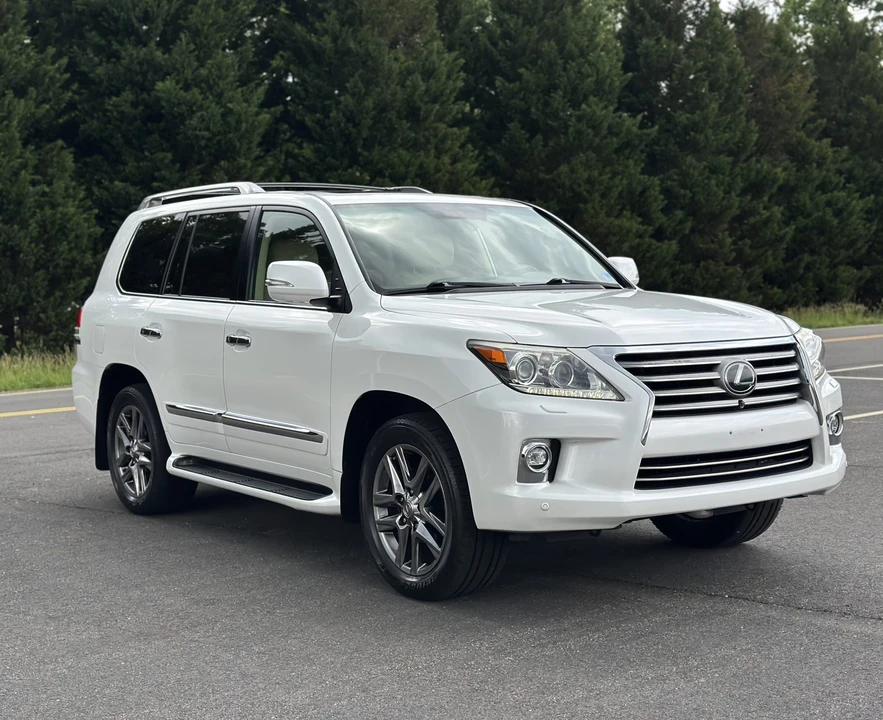 2015 Lexus LX 3rd Gen - Image 9 of 31