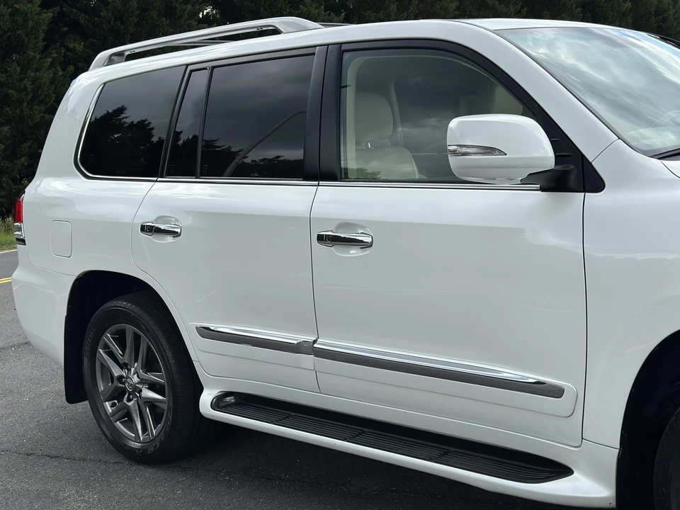 2015 Lexus LX 3rd Gen - Image 21 of 31