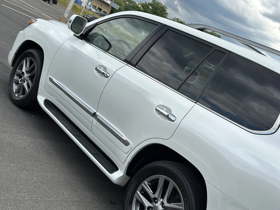 2015 Lexus LX 3rd Gen - Image 13 of 31