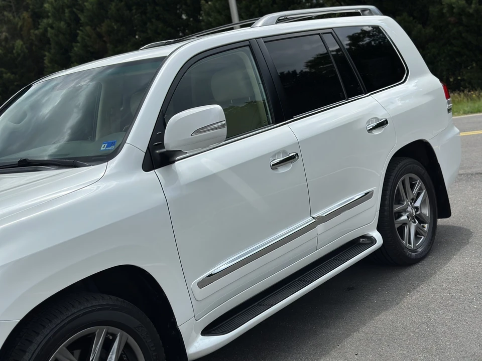 2015 Lexus LX 3rd Gen - Image 11 of 31