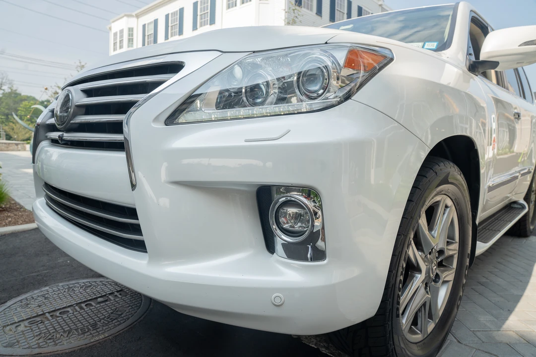 2015 Lexus LX 3rd Gen - Image 19 of 31