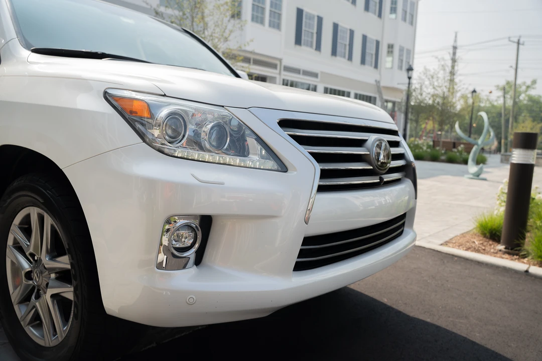 2015 Lexus LX 3rd Gen - Image 22 of 31