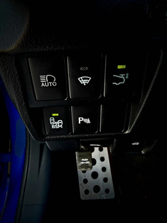 2015 Lexus RC F - Image 8 of 14