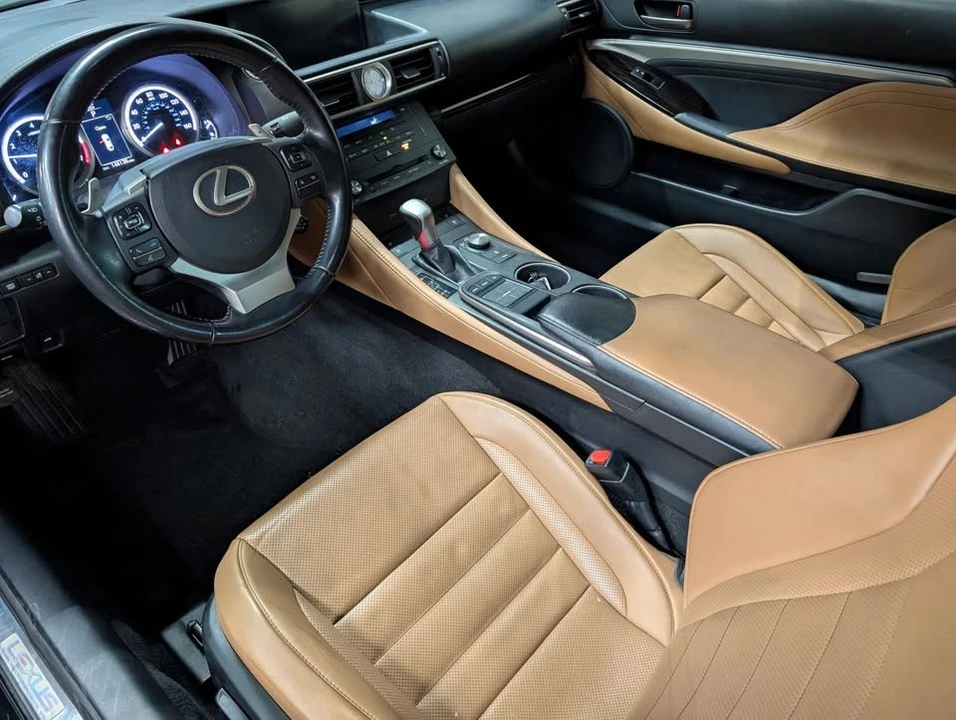 2015 Lexus RC - Image 13 of 20