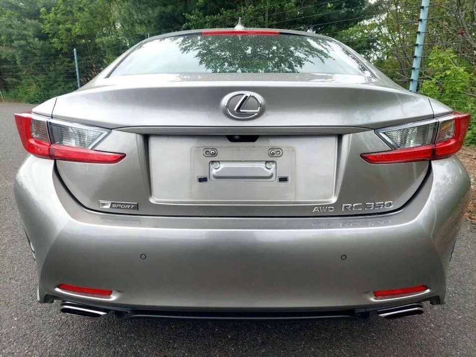 2015 Lexus RC - Image 11 of 14