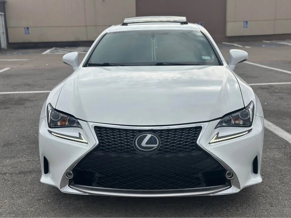2015 Lexus RC - Image 2 of 10