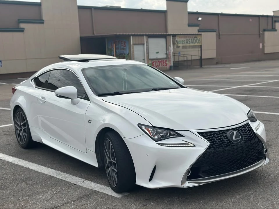 2015 Lexus RC - Image 4 of 10