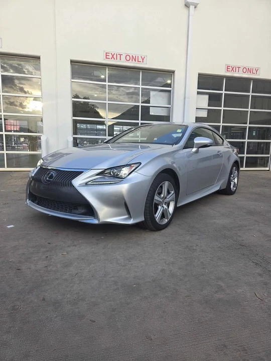 2015 Lexus RC - Image 3 of 17