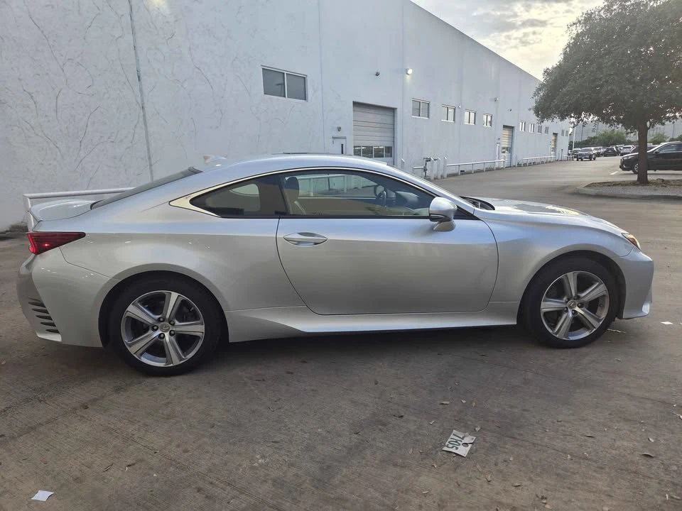 2015 Lexus RC - Image 6 of 17