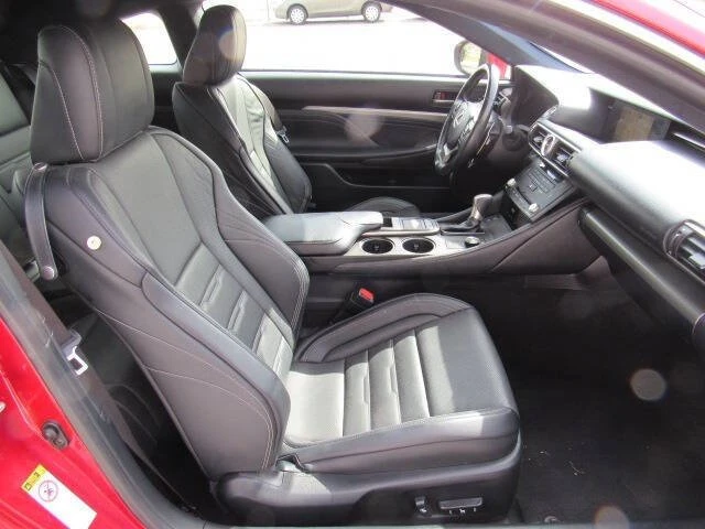 2015 Lexus RC - Image 13 of 20