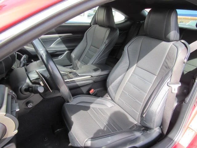 2015 Lexus RC - Image 9 of 20