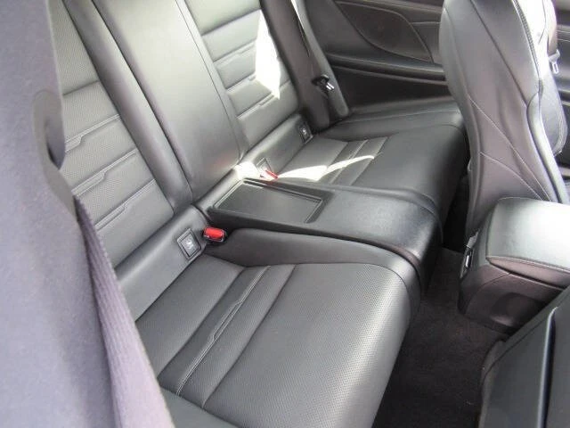 2015 Lexus RC - Image 18 of 20