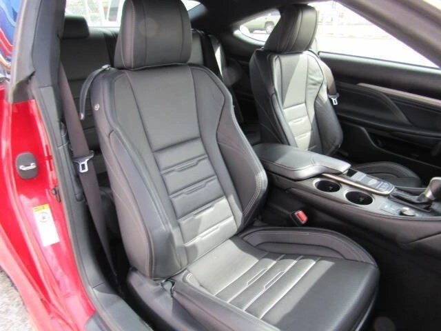 2015 Lexus RC - Image 14 of 20