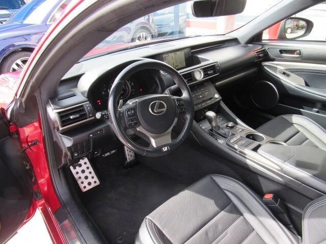 2015 Lexus RC - Image 10 of 20