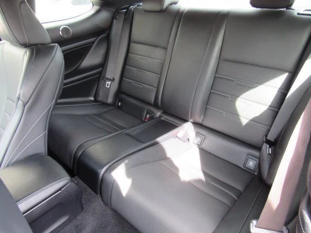 2015 Lexus RC - Image 12 of 20