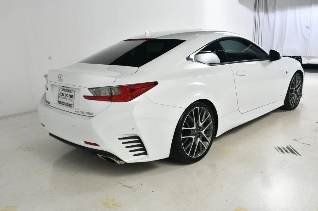 2015 Lexus RC - Image 9 of 12