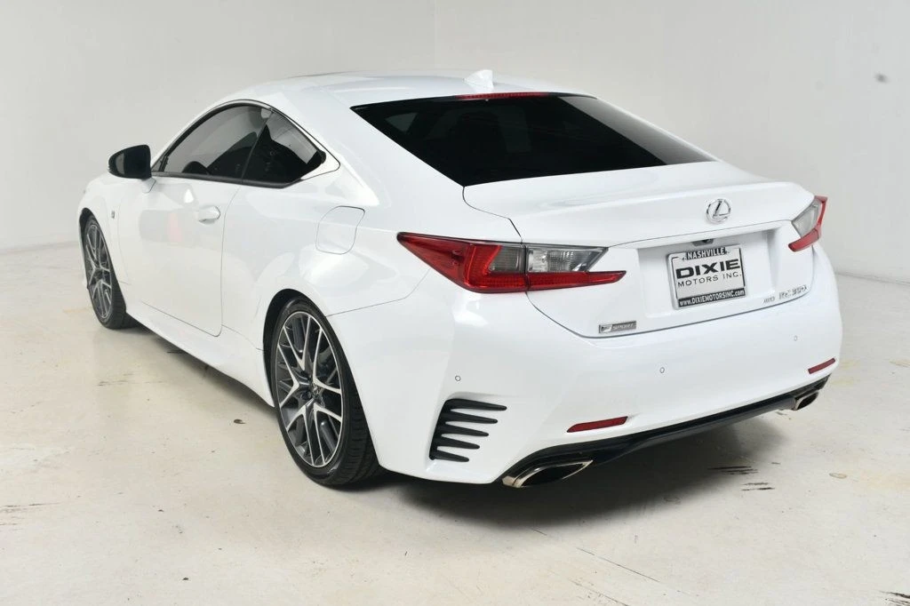 2015 Lexus RC - Image 10 of 12