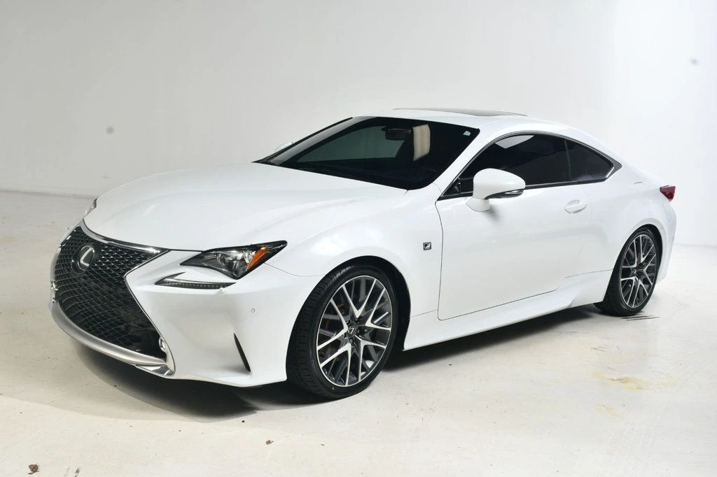 2015 Lexus RC - Image 2 of 12
