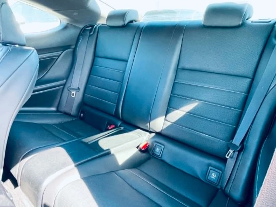 2015 Lexus RC - Image 13 of 19