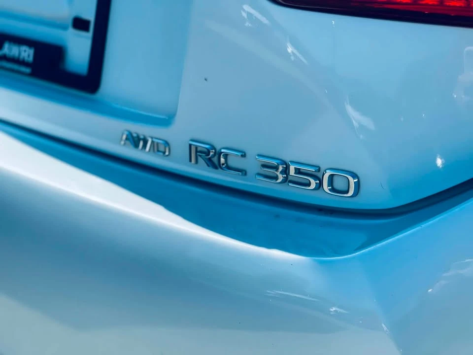 2015 Lexus RC - Image 8 of 19