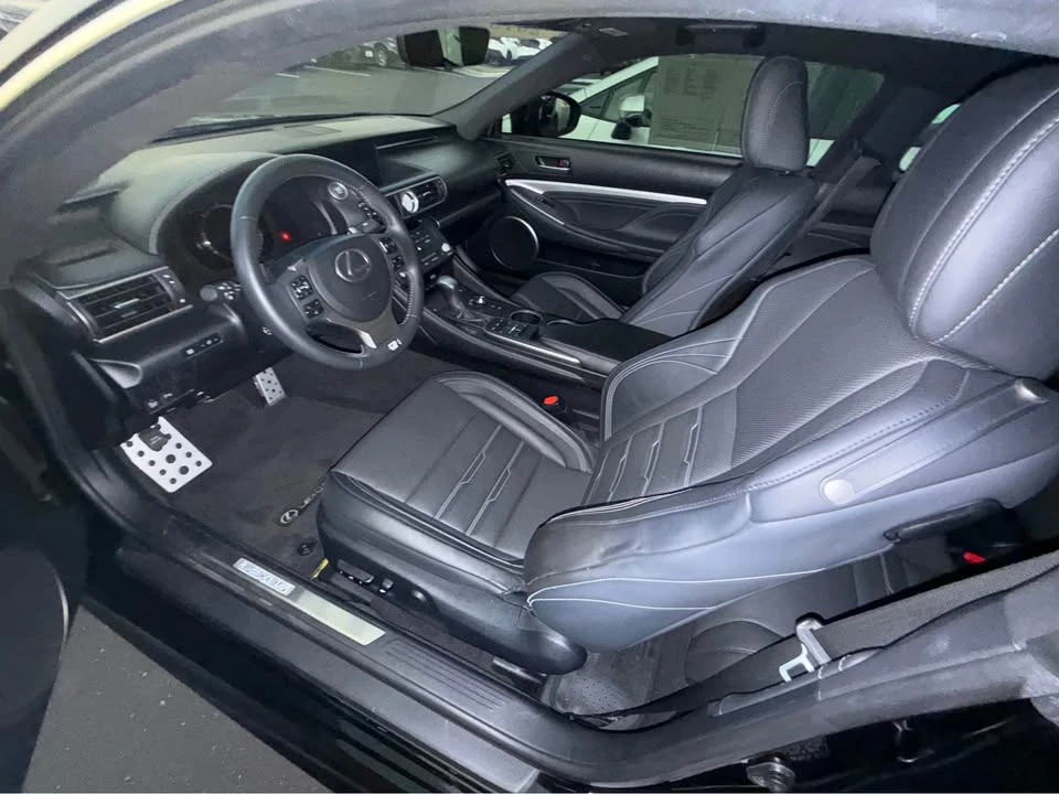 2015 Lexus RC - Image 5 of 16
