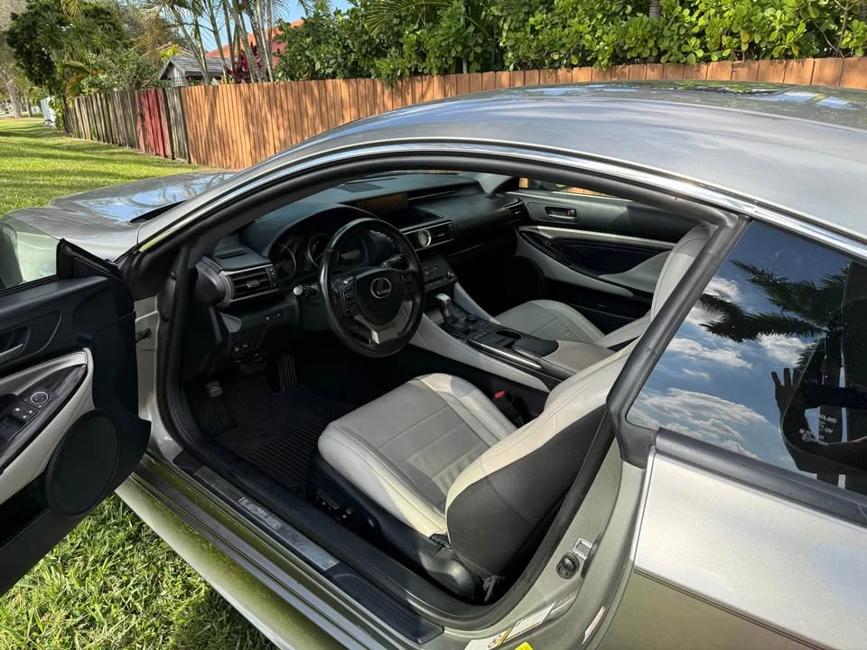 2015 Lexus RC - Image 5 of 7