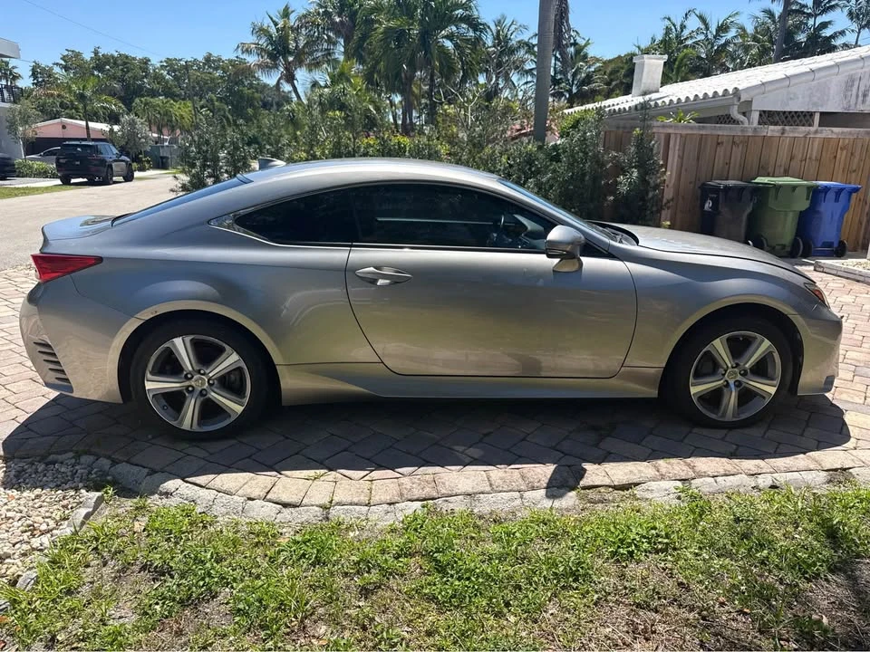 2015 Lexus RC - Image 6 of 9