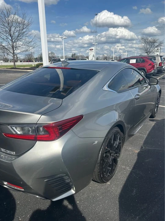 2015 Lexus RC - Image 10 of 14