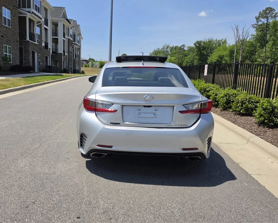 2015 Lexus RC - Image 13 of 20