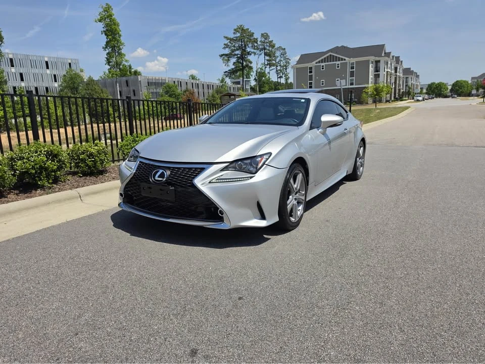 2015 Lexus RC - Image 2 of 20