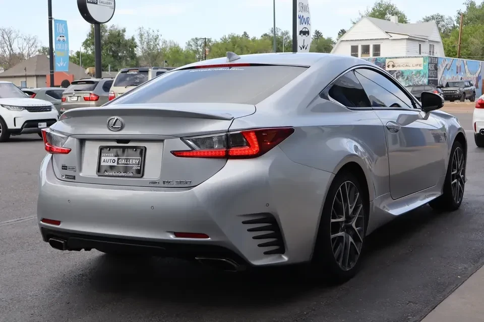 2015 Lexus RC - Image 5 of 20