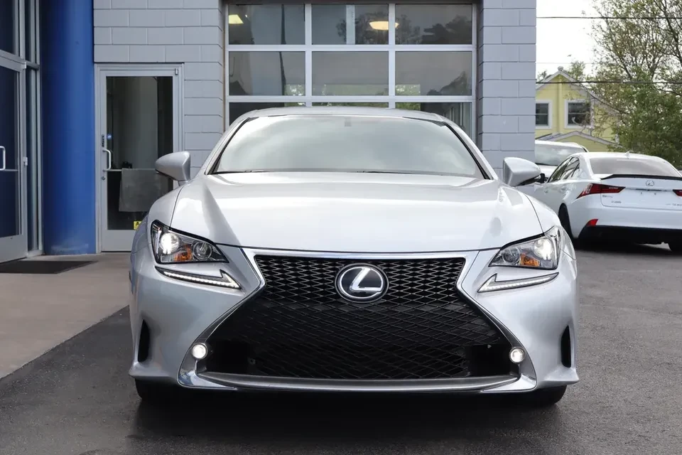 2015 Lexus RC - Image 7 of 20
