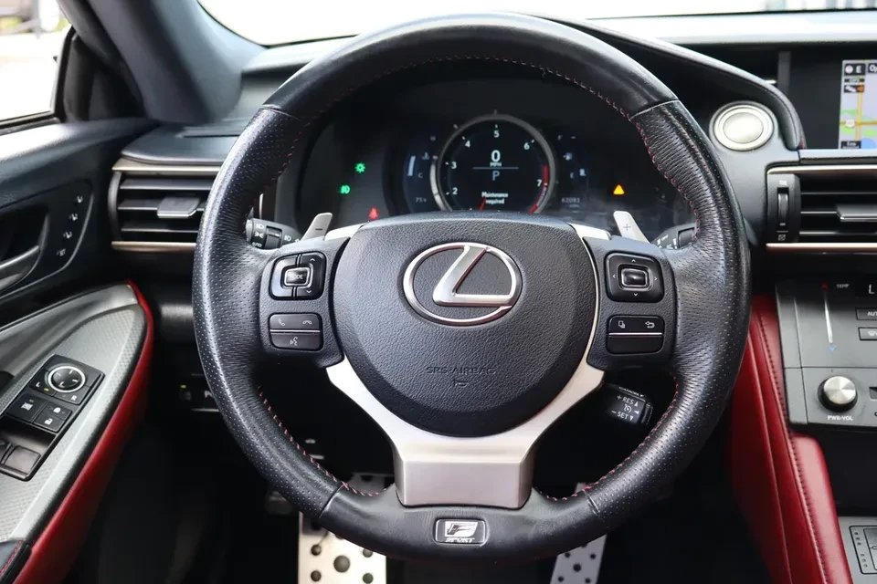 2015 Lexus RC - Image 14 of 20