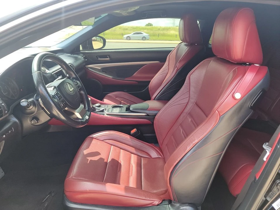 2015 Lexus RC - Image 9 of 20