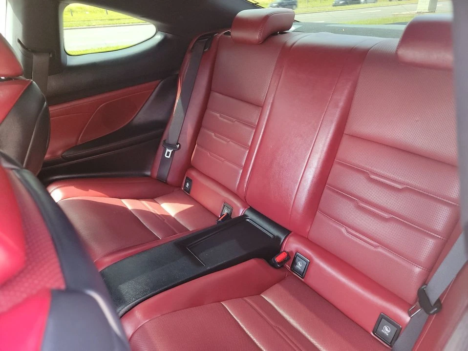 2015 Lexus RC - Image 10 of 20