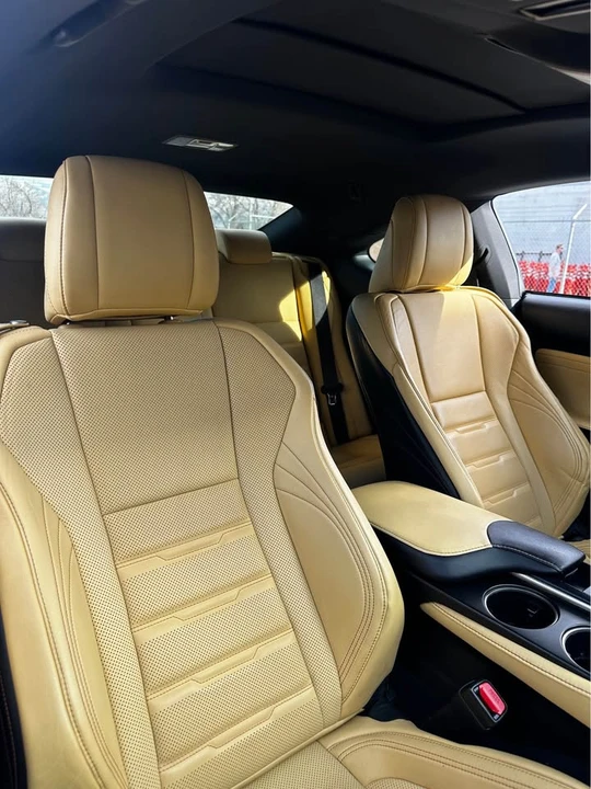 2015 Lexus RC - Image 7 of 18