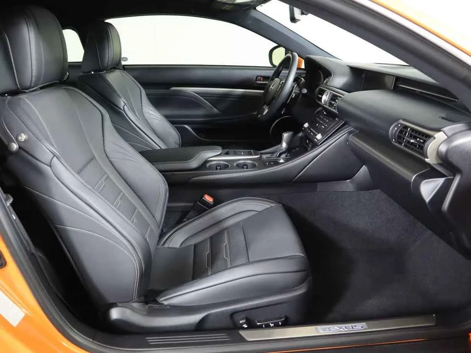 2015 Lexus RC - Image 14 of 20