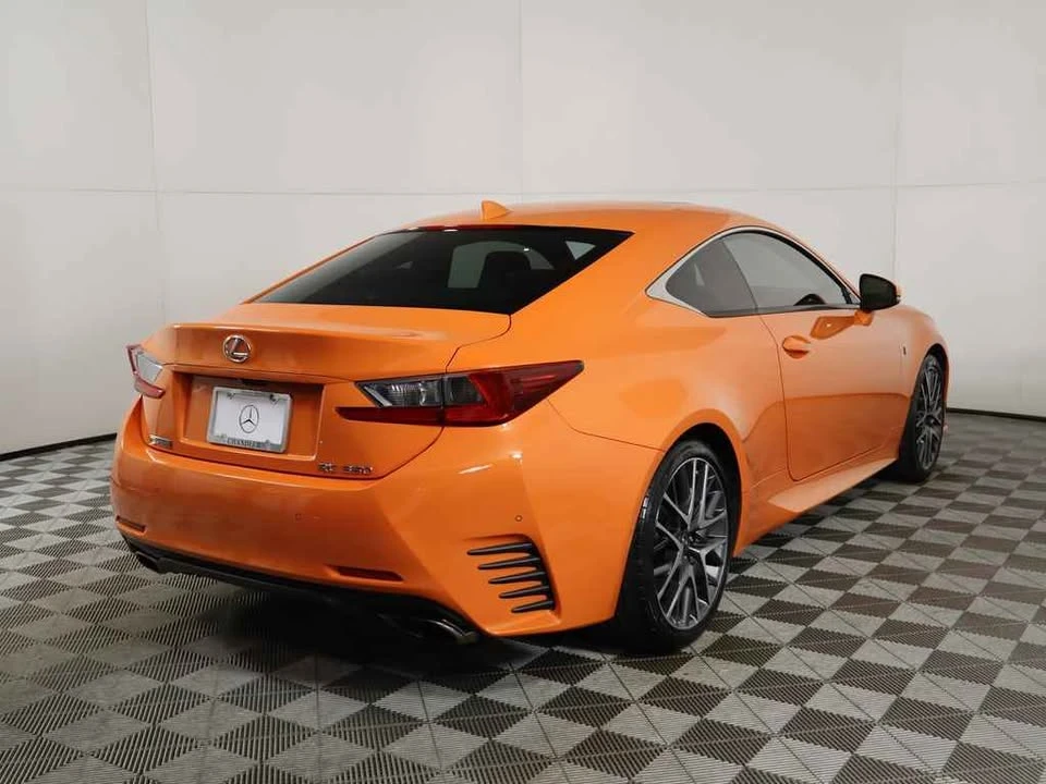 2015 Lexus RC - Image 4 of 20
