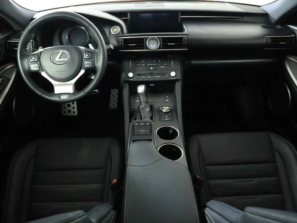 2015 Lexus RC - Image 10 of 20