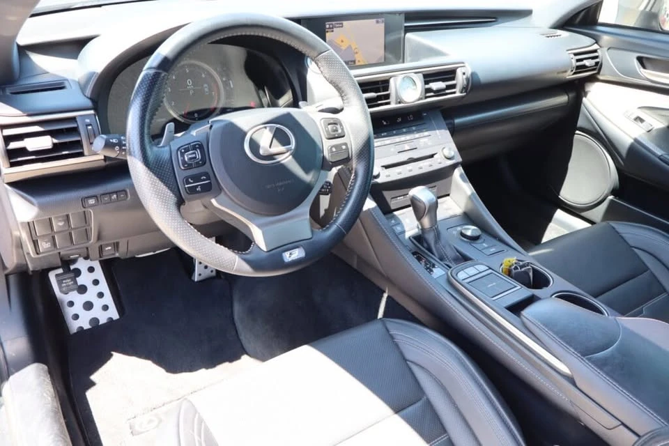 2015 Lexus RC - Image 6 of 12