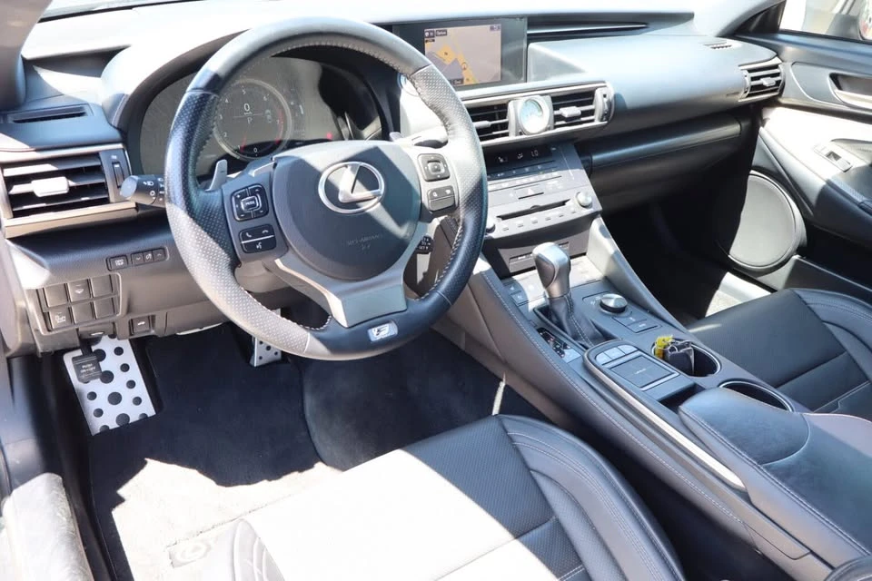 2015 Lexus RC - Image 6 of 13