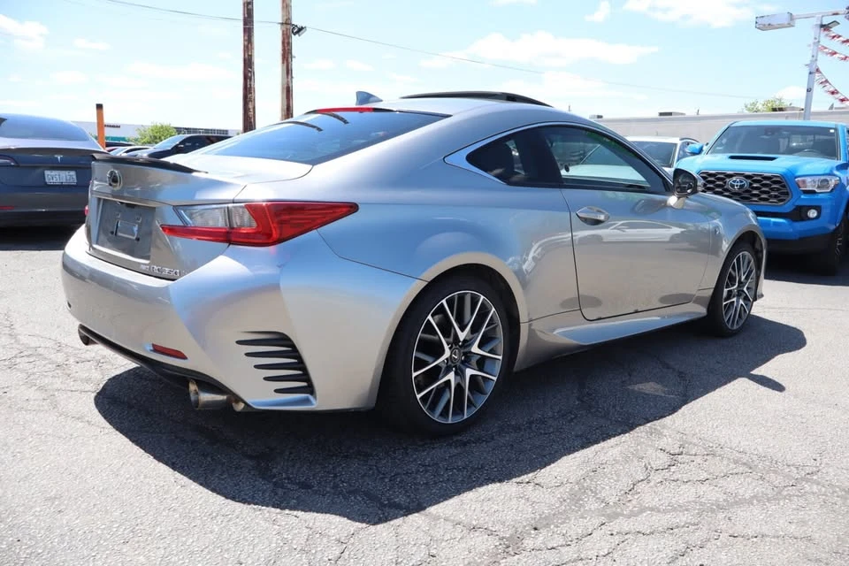 2015 Lexus RC - Image 4 of 13
